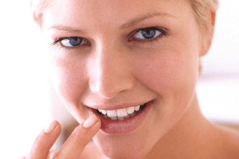Harwood blog feature image - Dental implants benefits